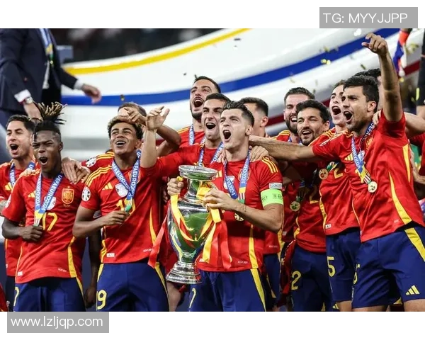 西班牙足球明星绍尔的辉煌历程与未来展望分析